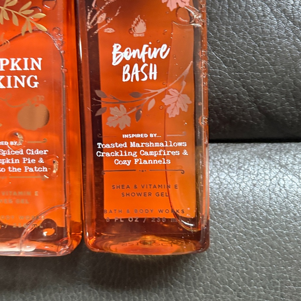Bath and body shower gel set in pumpkin picking and bonfire bash - Picture 3 of 6